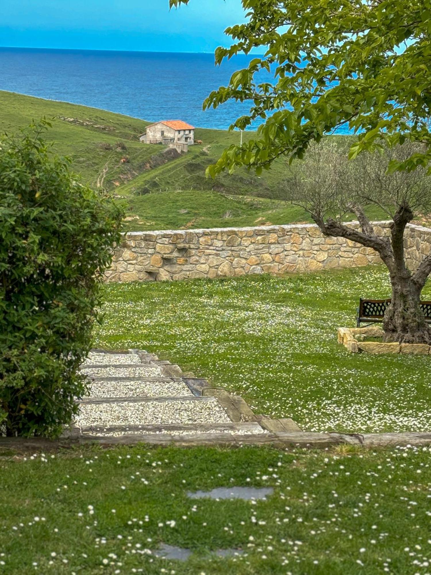 Villa Suances Tagle Buitenkant foto