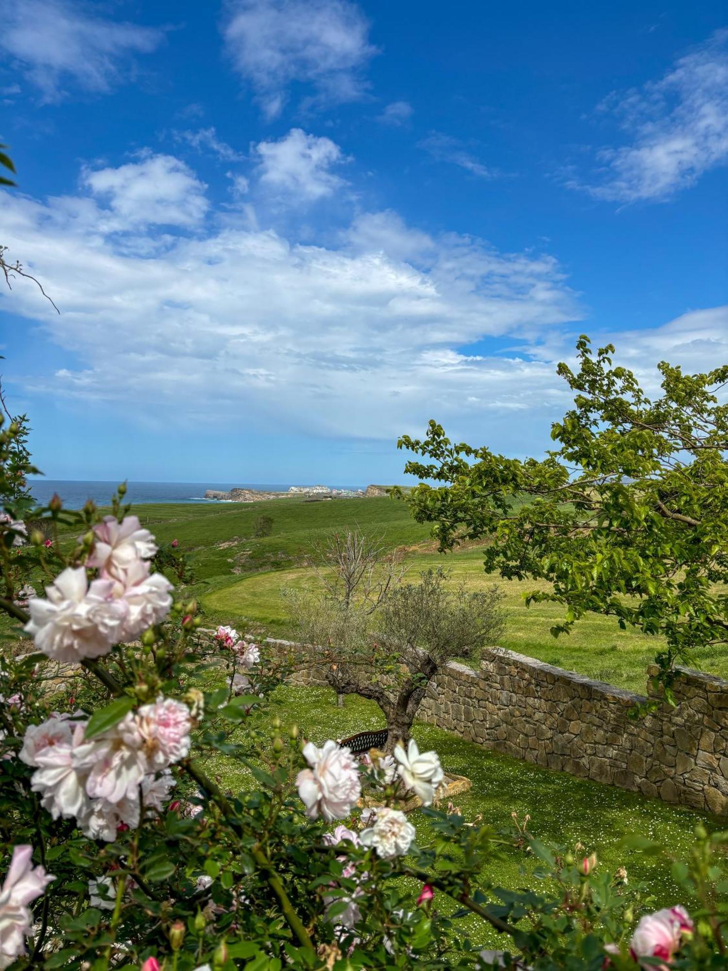 Villa Suances Tagle Buitenkant foto